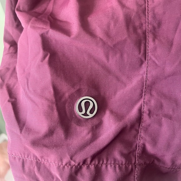 Women’s Lululemon Rain For Daze Jacket | Size 10 - Picture 4 of 14